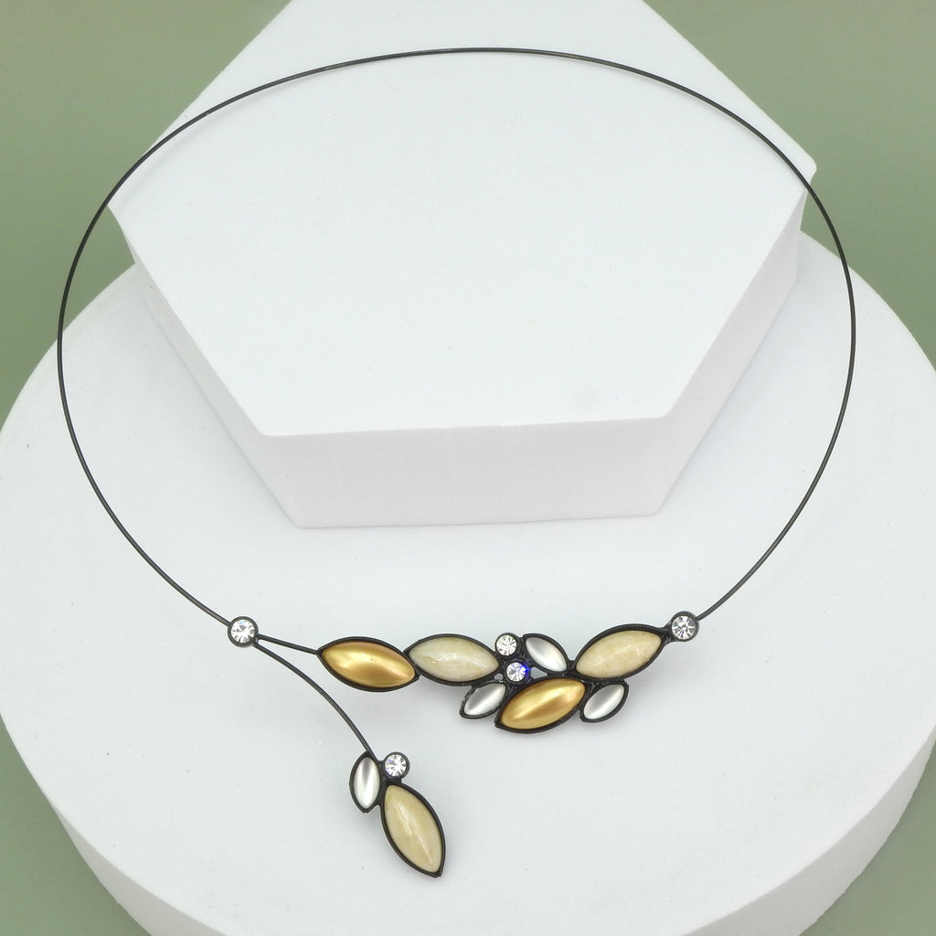 Memory Wire Gold & Beige Leaf Cluster Necklace