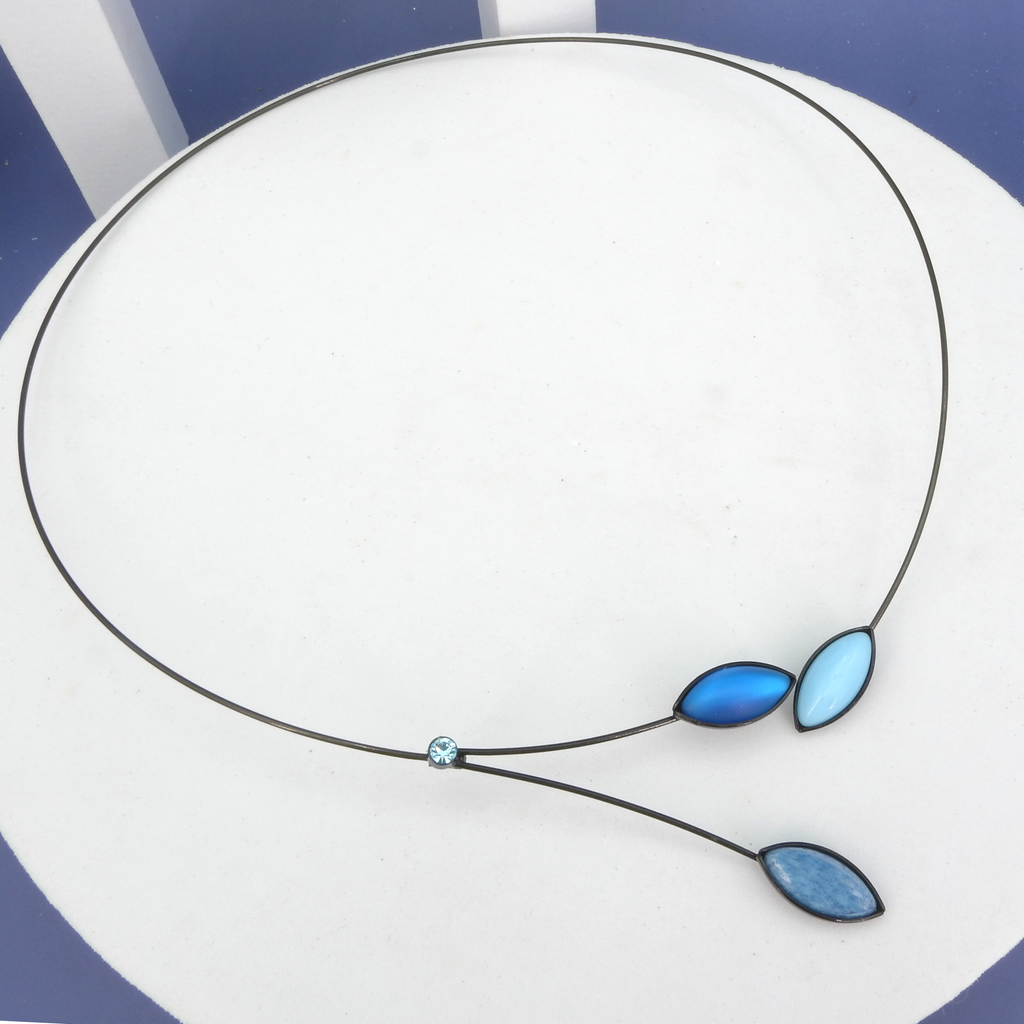 Memory Wire Blue Glass Leaves & Branches Necklace