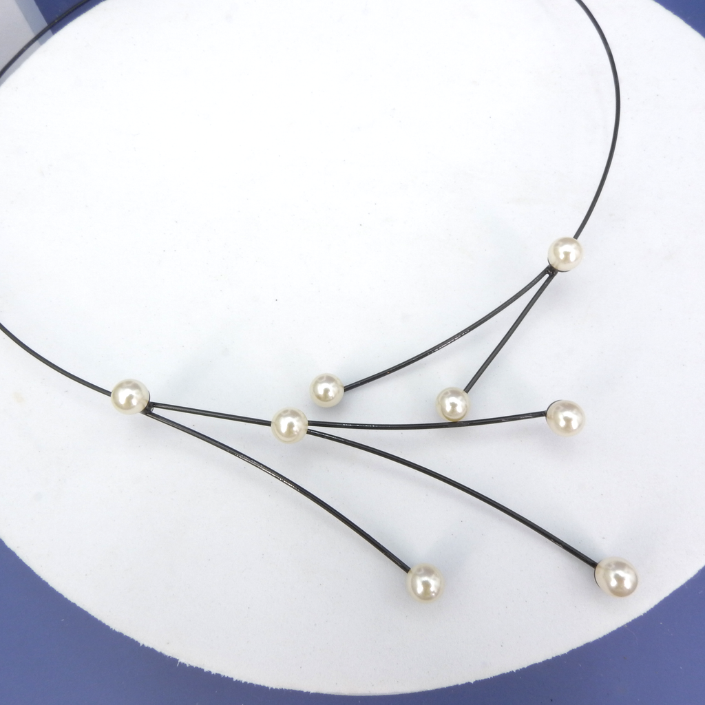 Memory Wire Floating Pearls Necklace