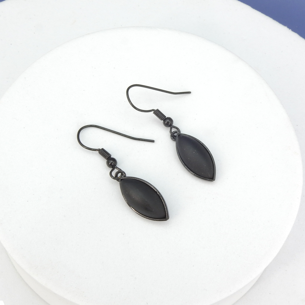 Single Leaf Black Glass & Black Wire Earrings