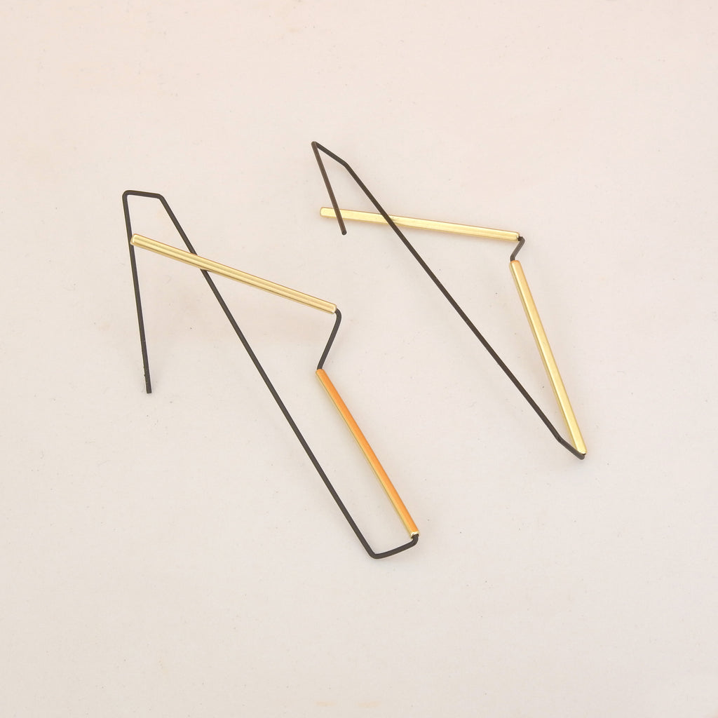 Black & Gold Wire Modern Earrings