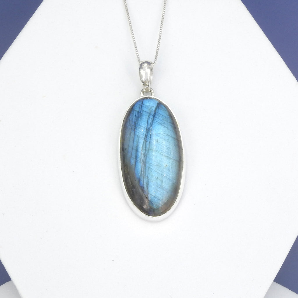Sterling Silver Labradorite Pendant