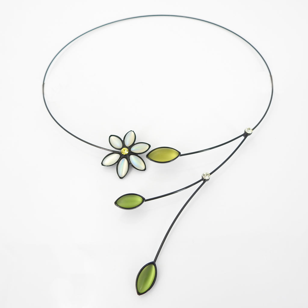Small Flower W Leaves Memory Wire Necklace