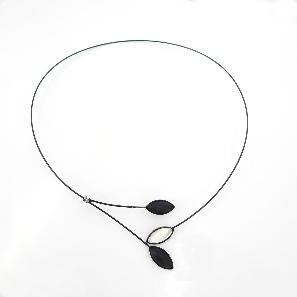 Memory Wire Black & White Leaves & Branches Necklace