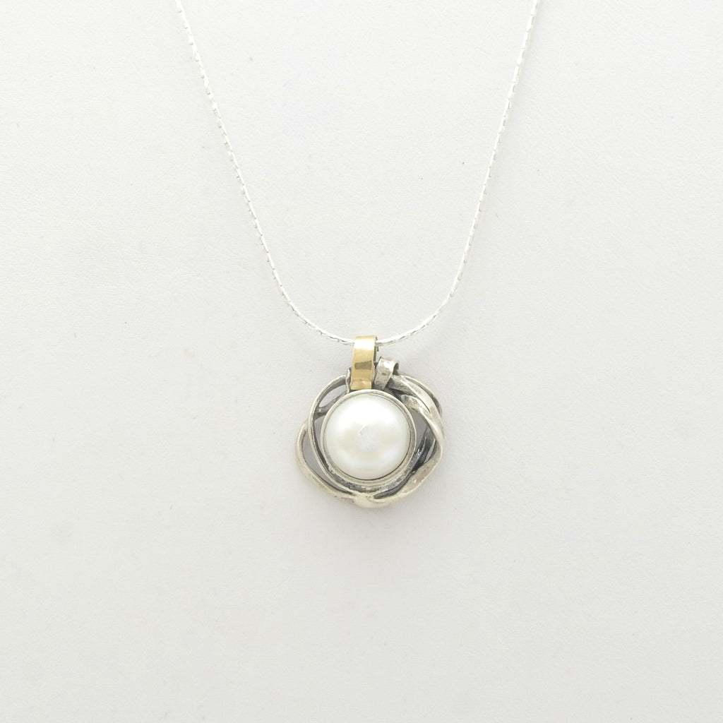 Sterling Silver Two Tone Pearl Necklace
