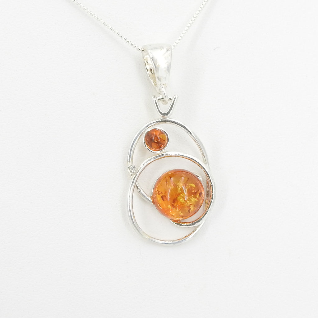 Sterling Silver Twisted Loop Amber Pendant
