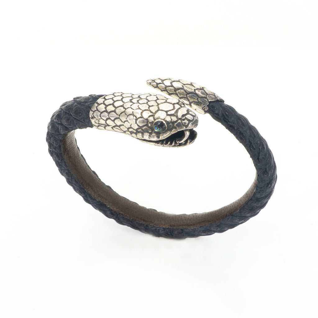 S/S Baby Snake On Leather Bracelet