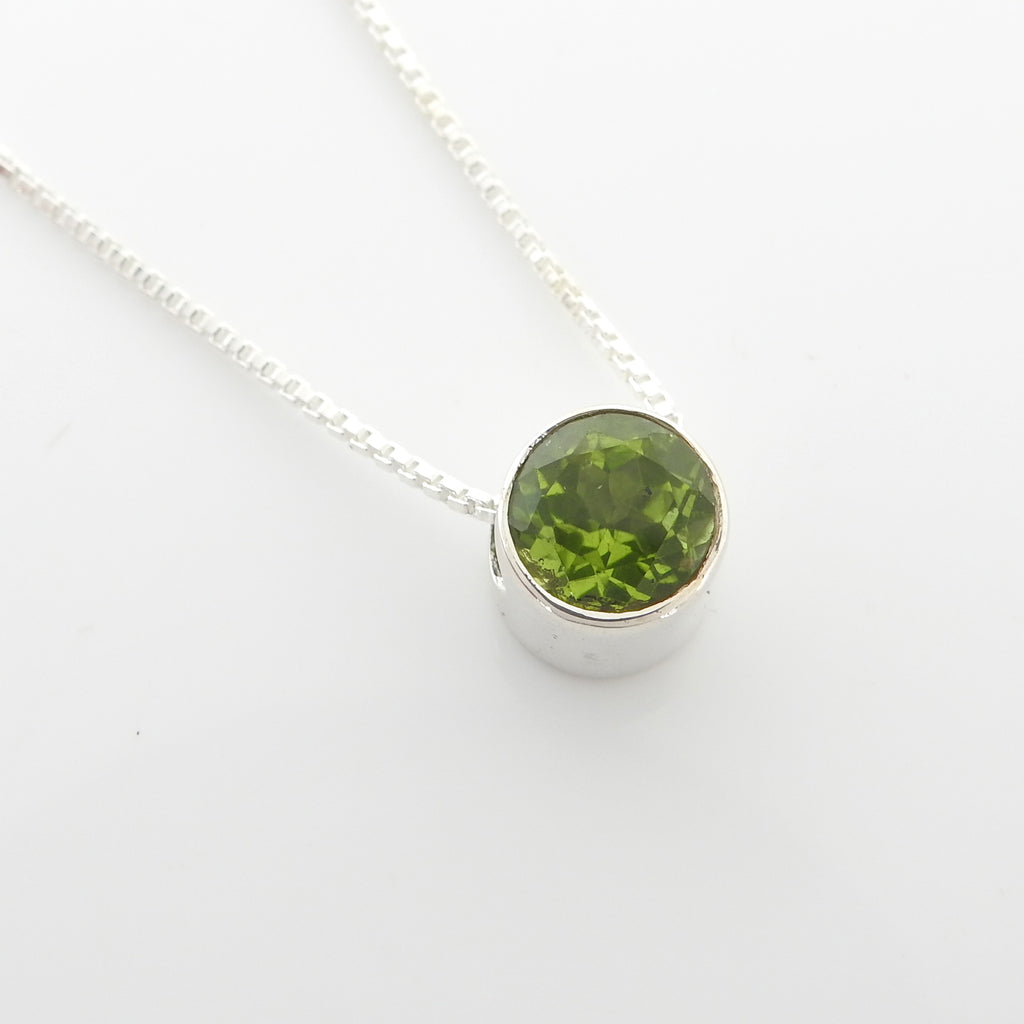 Sterling Silver Faceted Peridot Necklace