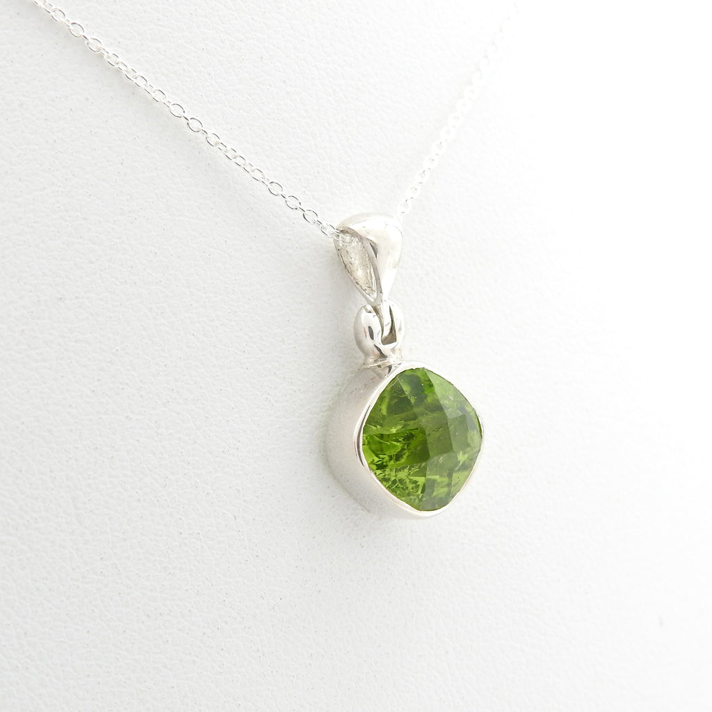 Sterling Silver Faceted Peridot Pendant