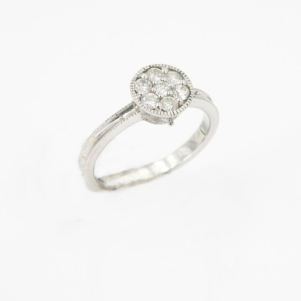 18KT White Gold Diamond Ring Size 6.75