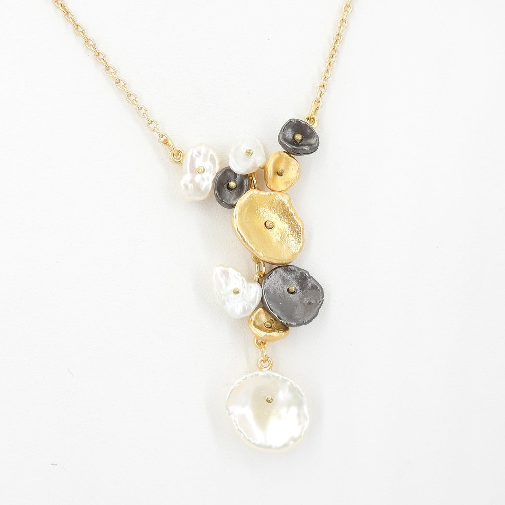 River Pebble W Pearl Necklace